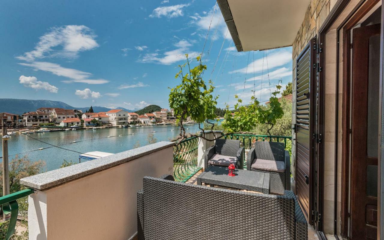 Apartments Azzurro Blace Exterior photo
